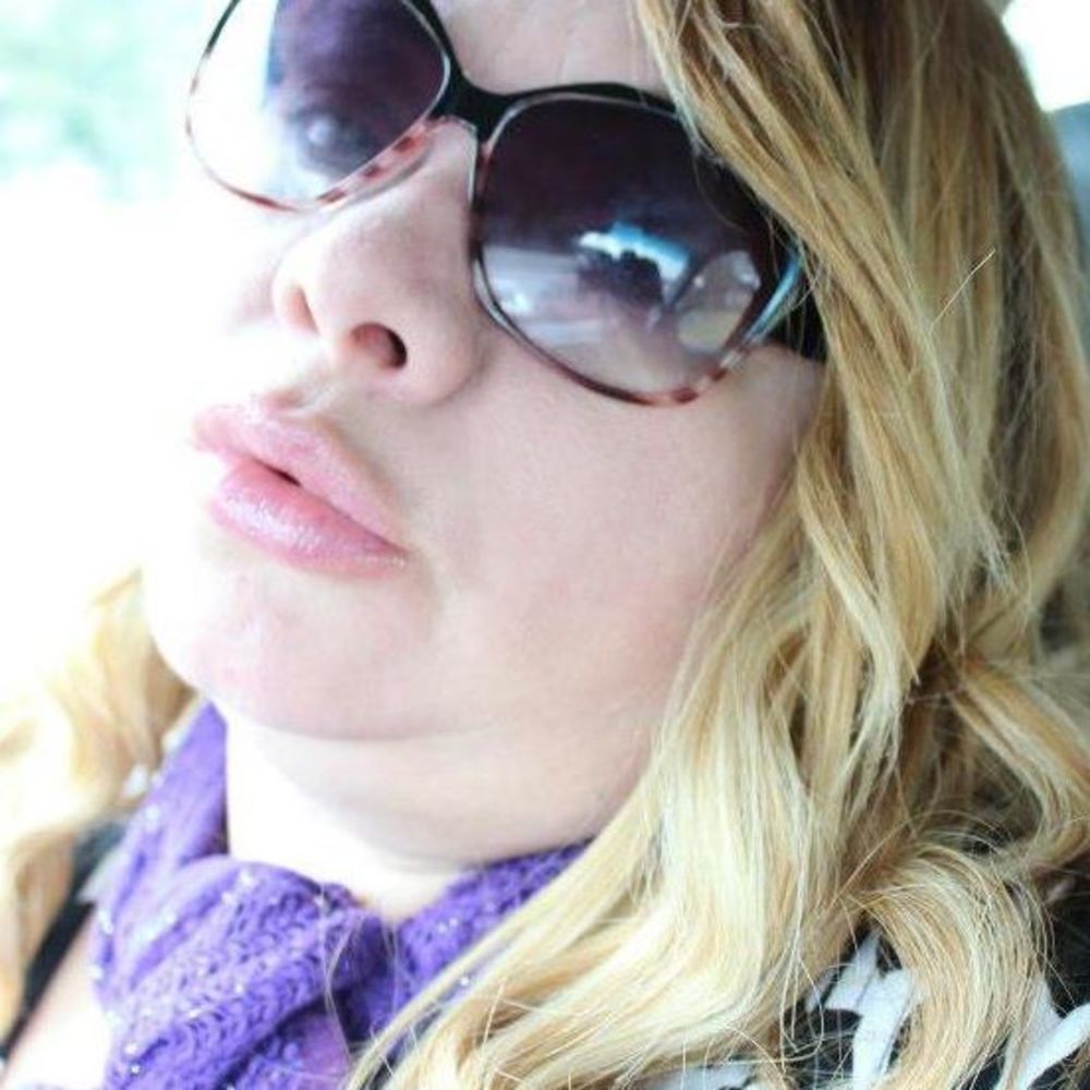 Meet your Posher, Lucy